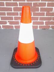 Jbc Reflective 18" Orange Cone W/black Base